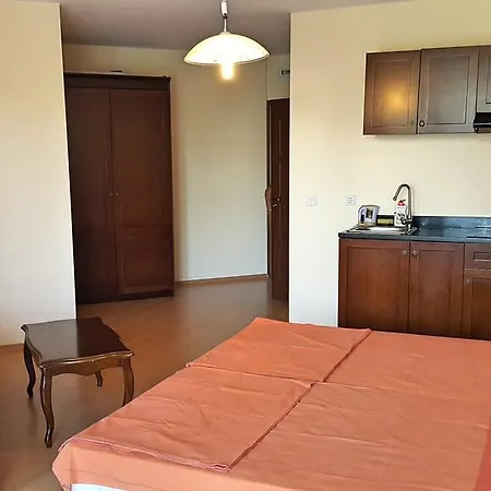 Mida Eh Lägenhet Slăntjev Brjag